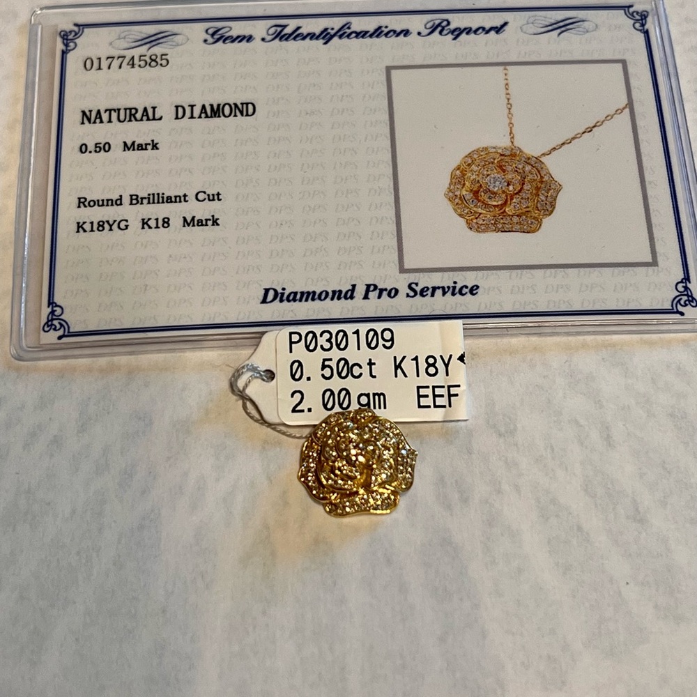 18k solid yellow gold diamond camelia pendant